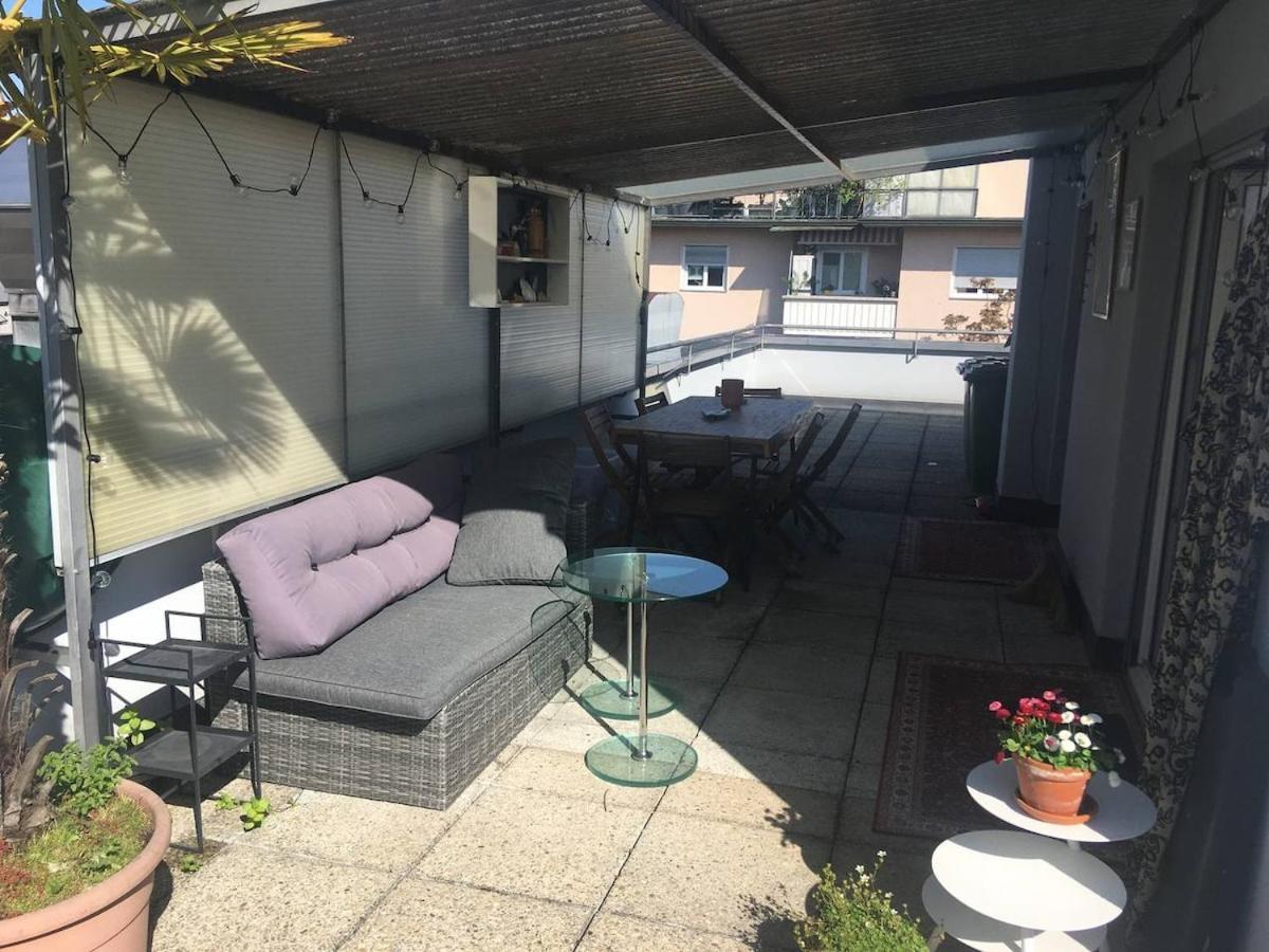 Unique Little House On A Roof With A Huge Terrace Close To Exhibition Square Appartement *